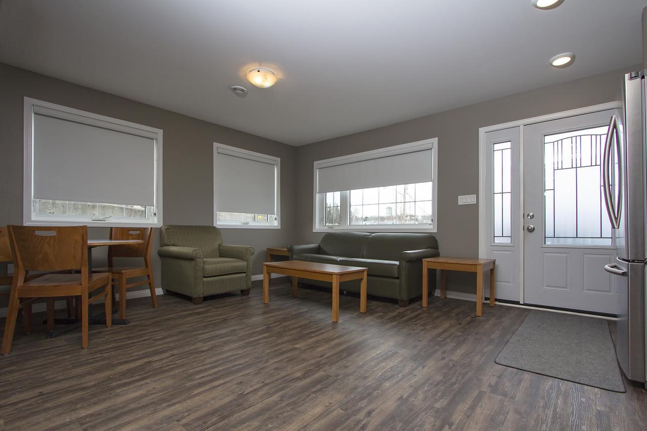 רד לייק Howey Bay Motel מראה חיצוני תמונה